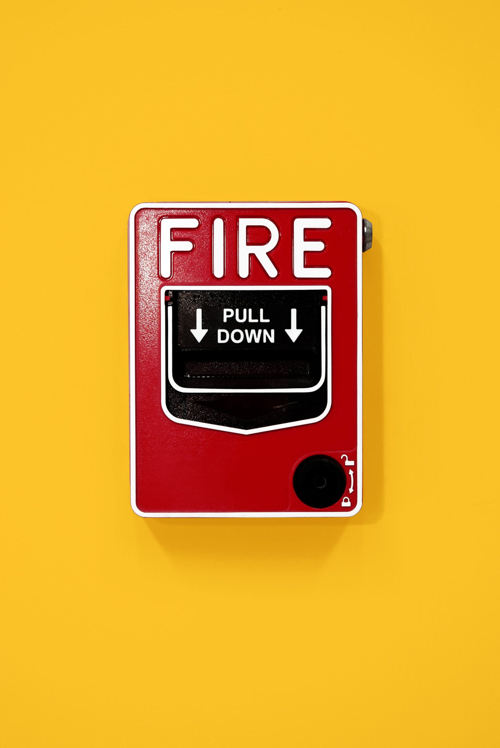 fire-alarm-on-wall-2025-03-10-09-13-24-utc